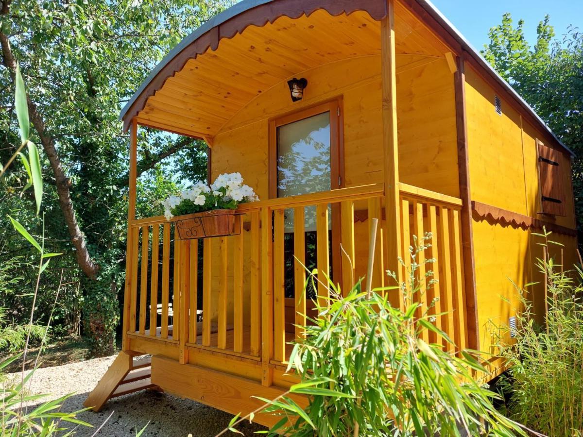 La Roulotte Du Herdal Profondeville Exterior foto